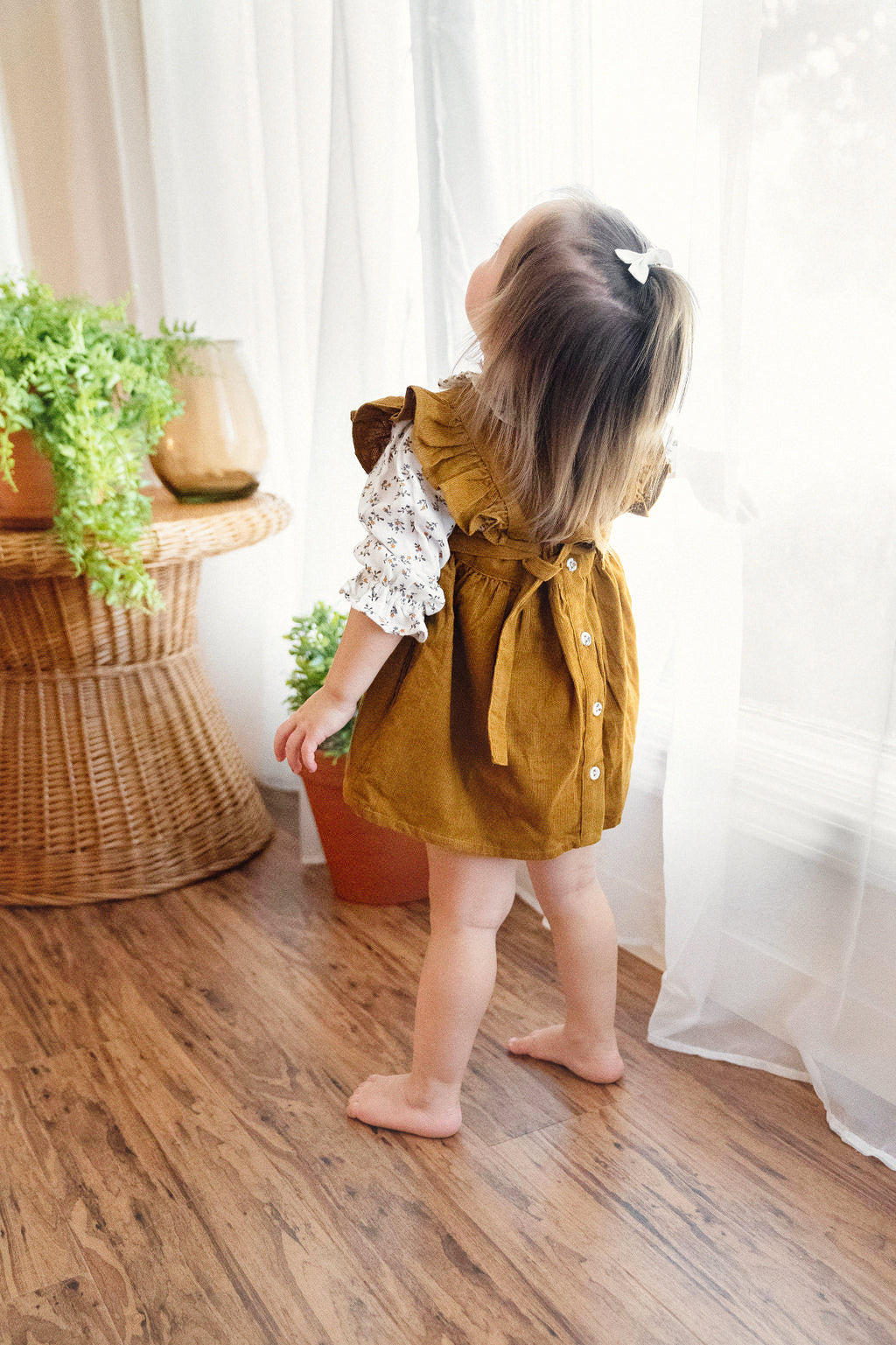 Girls mustard yellow cotton corduroy dress & white tee popular set size 4